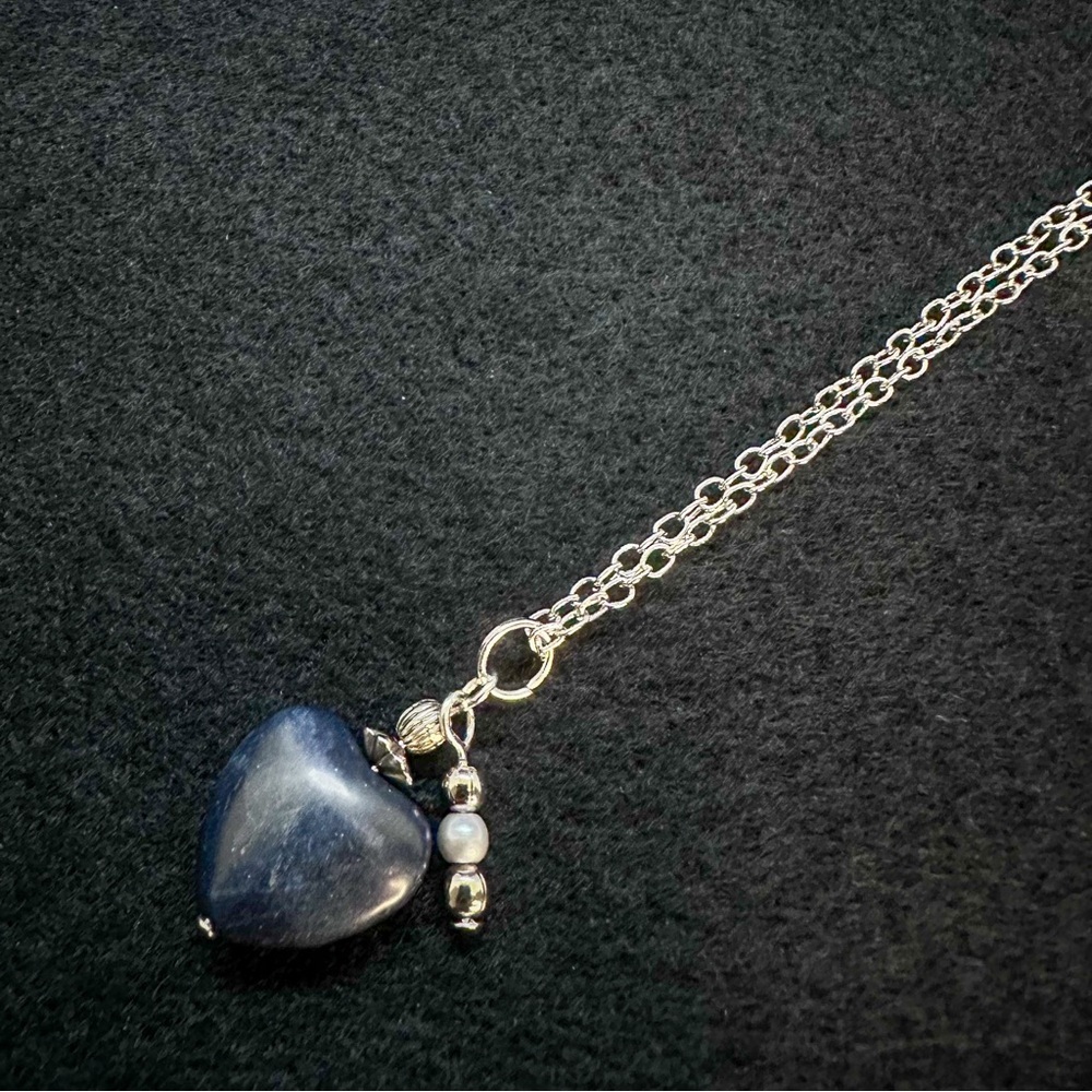 New Handcrafted Calming Zen Blue Heart Shape Jade Silver Tone Choker 20 Inch